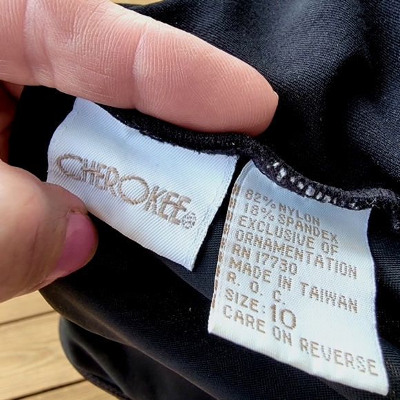 CHEROKEE ♡ Gorgeous Black 1pc Padded Bralette Clasps in Back Swimsuit 10 - Picture 10 of 11